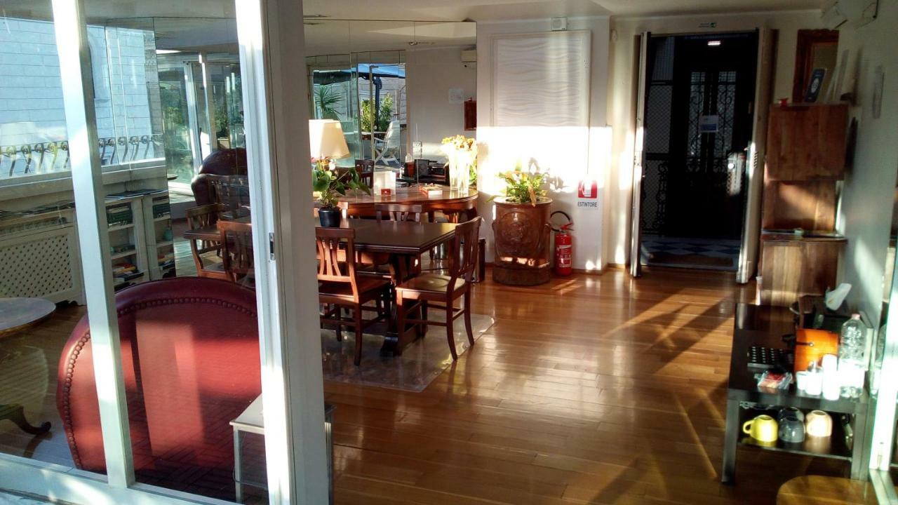 Bb Roma Prati Bed and Breakfast Buitenkant foto